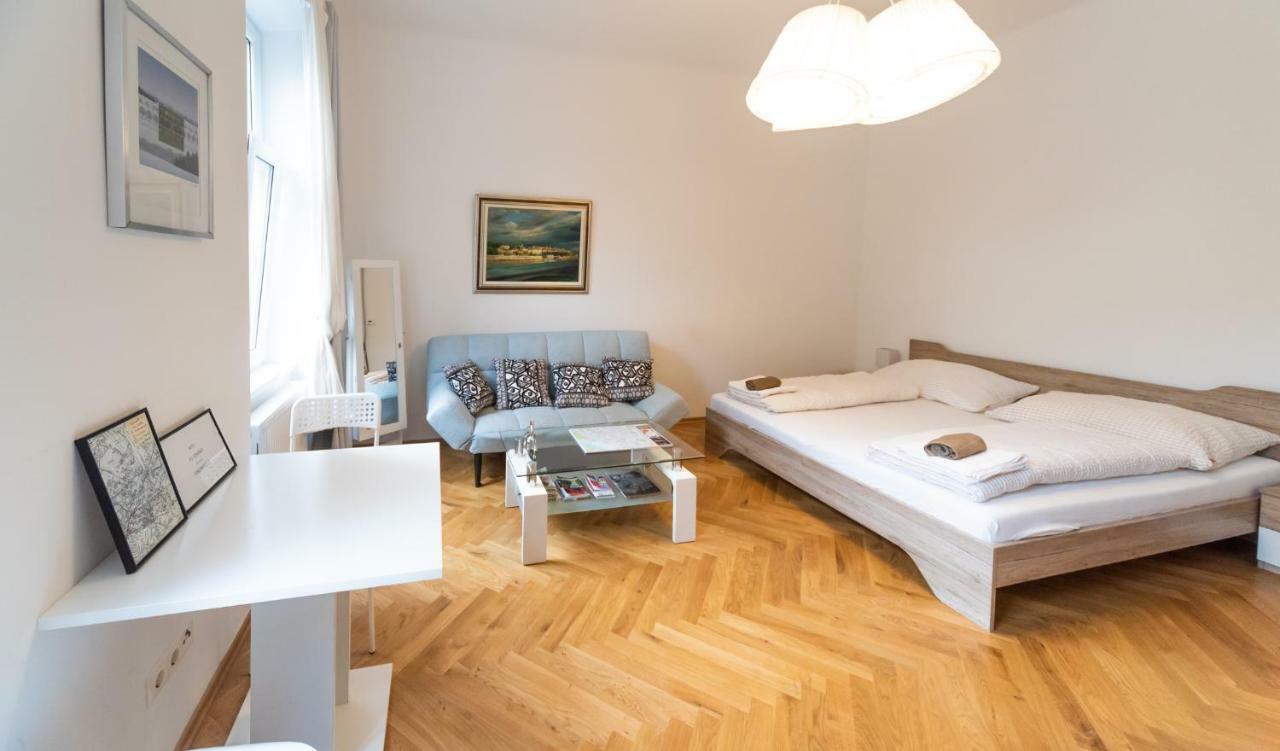 Prater Studio Next Fair, Un, Wu And City Center Appartement Wenen Buitenkant foto