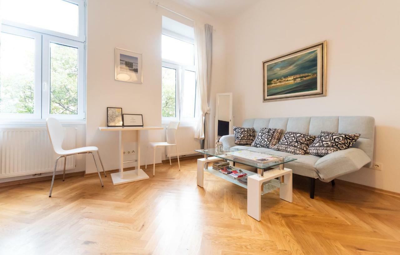 Prater Studio Next Fair, Un, Wu And City Center Appartement Wenen Buitenkant foto