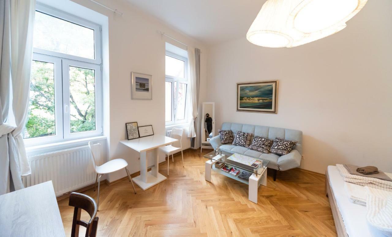 Prater Studio Next Fair, Un, Wu And City Center Appartement Wenen Buitenkant foto